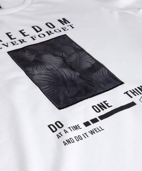 تیشرت مردانه یقه گرد جین وست Jeanswest مدل 92173553 - 2