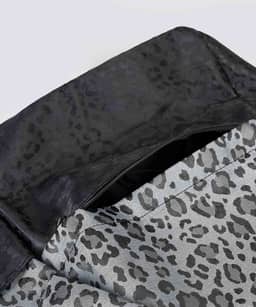 کوله پشتی زنانه طرح دار جوتی جینز JootiJeans مدل 94974002 - 6