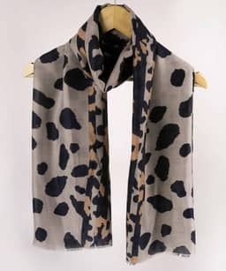 شال طرح دار زنانه جوتی جینز JootiJeans کد 11978206 - 1