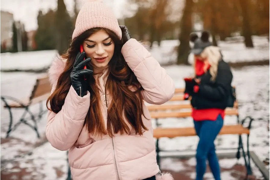 راهنمای خرید کاپشن زنانه شیک در زمستان 1404