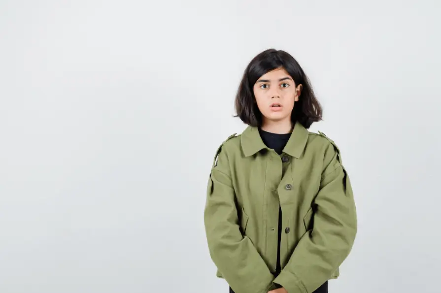 رنگ‌های محبوب بین نوجوانان در پاییز و زمستان ۱۴۰۴: زیتونی