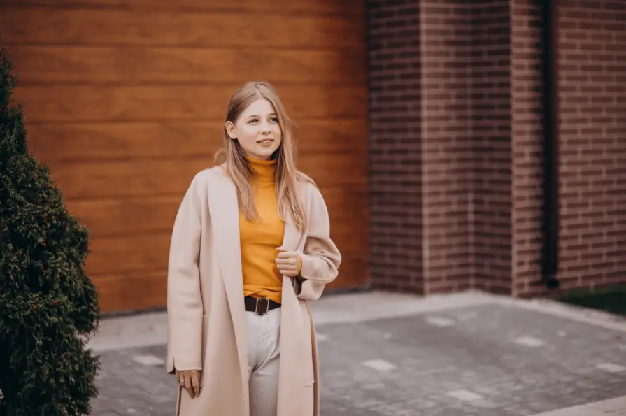 رنگ‌های محبوب بین نوجوانان در پاییز و زمستان ۱۴۰۴: صورتی چرک