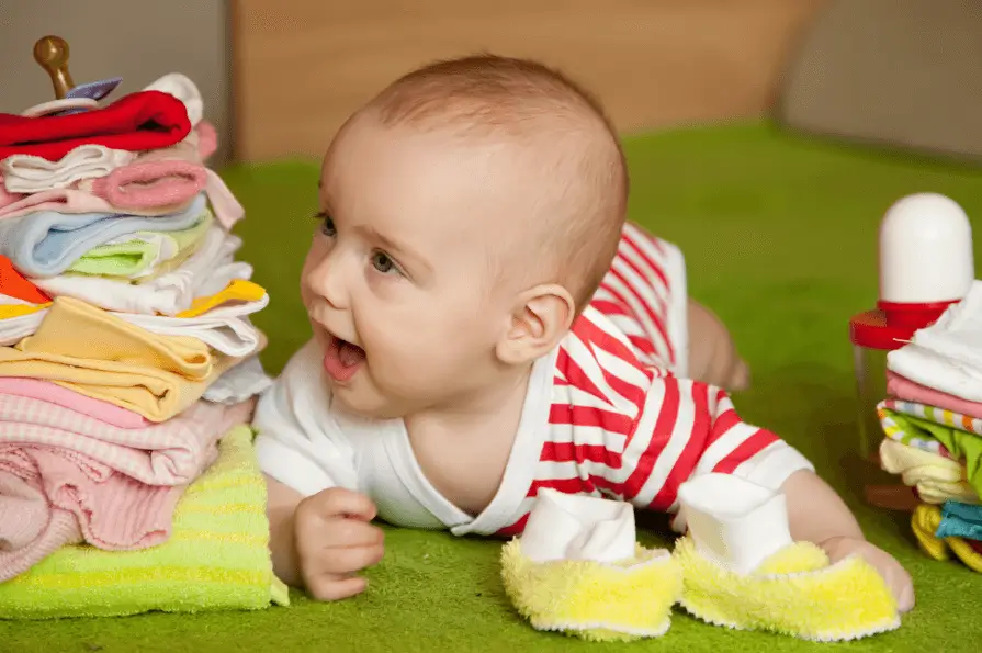 فروشگاه هایی مانند جین وست به کیفیت الیاف و استاندارد بودن پارچه ها توجه ویژه دارند